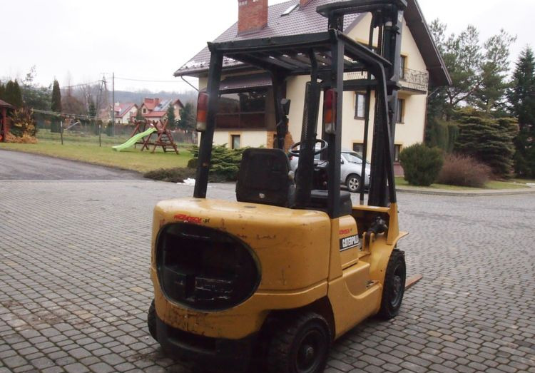 Wózek widłowy Catepillar DP25K 2002 DUPLEX - Diiseltõstuk: pilt 5 Wózek widłowy Catepillar DP25K 2002 DUPLEX - Diiseltõstuk: pilt 5