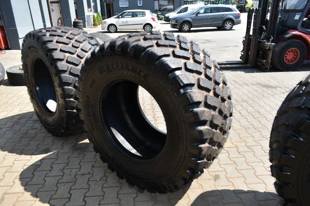 Alliance 600/55R26.5 / 882/ 165D /Steel Belted TL - Rehv - Põllutööseade: pilt 4 Alliance 600/55R26.5 / 882/ 165D /Steel Belted TL - Rehv - Põllutööseade: pilt 4