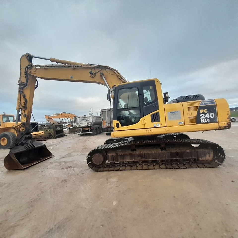 Komatsu PC 240 NLC-8K - Lintekskavaator: pilt 5 Komatsu PC 240 NLC-8K - Lintekskavaator: pilt 5