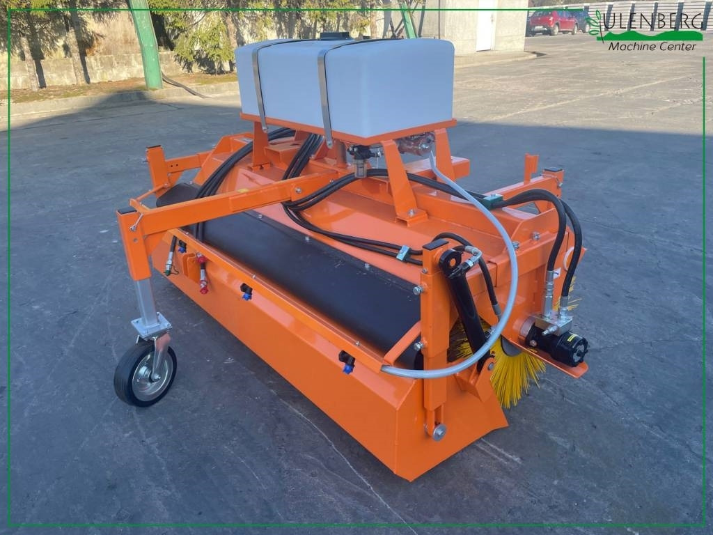 Pom AUGUSTÓW T801/1  - Hari - Munitsipaaltraktor: pilt 4 Pom AUGUSTÓW T801/1  - Hari - Munitsipaaltraktor: pilt 4