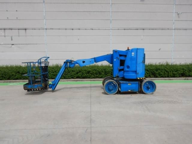 JLG E300AJP - Liigendpoom: pilt 1 JLG E300AJP - Liigendpoom: pilt 1