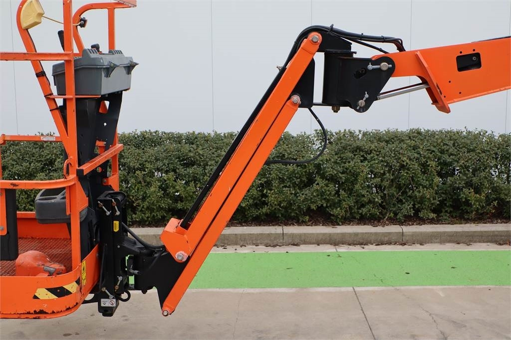 Liigendpoom JLG E300AJP: pilt 7