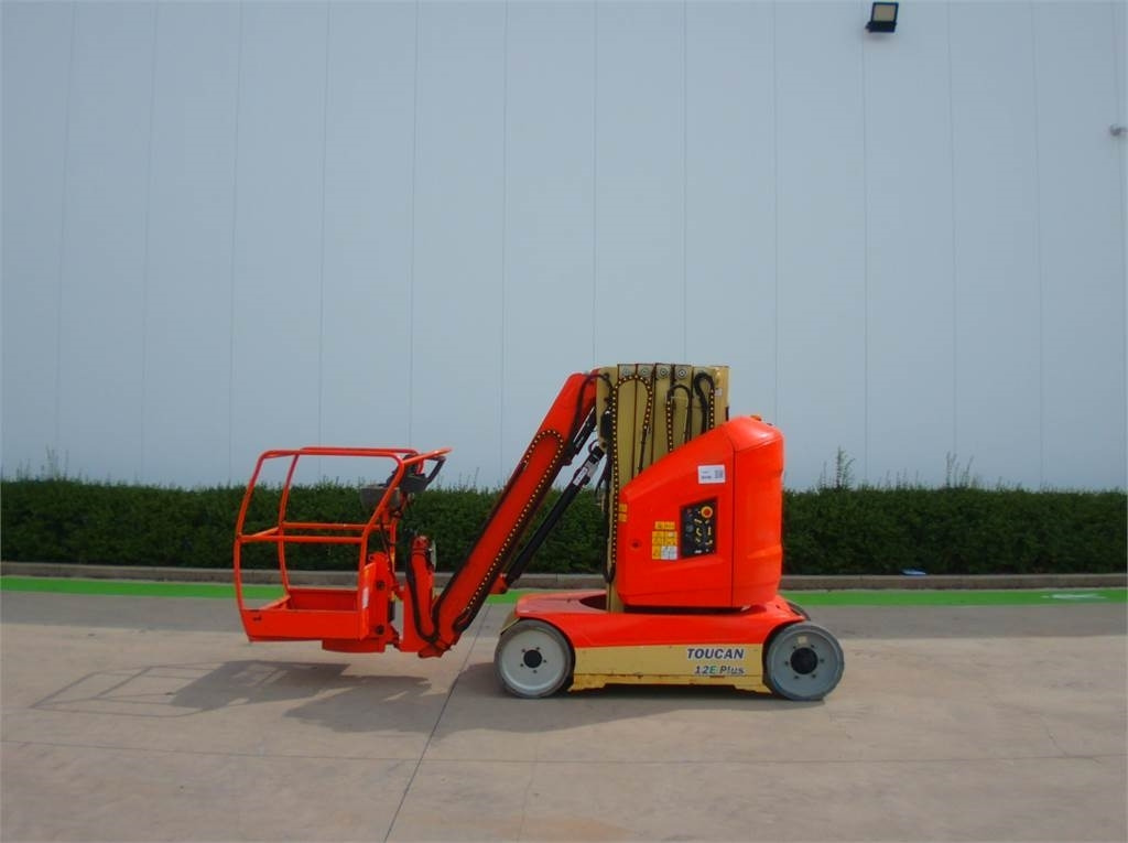 JLG Toucan 12E+ - Masttõstuk: pilt 1 JLG Toucan 12E+ - Masttõstuk: pilt 1