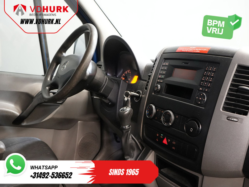 Mercedes-Benz Sprinter 213 2.2 CDI Aut. L2H2 €11.979,- Incl. BTW BPM VRIJ! EXPORT Rijdt Goed/ Combi/ 9 Persoons/ Kombi/ 9P/ Airco - Väikebuss, Mikrobuss: pilt 3 Mercedes-Benz Sprinter 213 2.2 CDI Aut. L2H2 €11.979,- Incl. BTW BPM VRIJ! EXPORT Rijdt Goed/ Combi/ 9 Persoons/ Kombi/ 9P/ Airco - Väikebuss, Mikrobuss: pilt 3