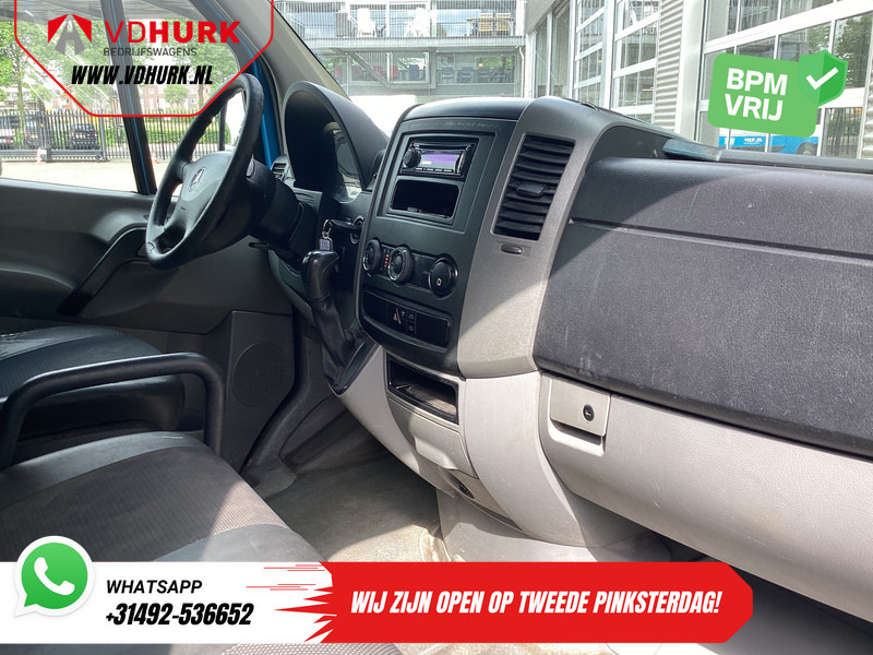 Mercedes-Benz Sprinter 313 2.2 CDI Aut. L2 DC Dubbel Cabine EXPORT ONLY Airco/ 2.8t Trekverm./ Imperiaal & Trap/ 7 Pers. - Kaubik, Meeskonnaauto: pilt 3 Mercedes-Benz Sprinter 313 2.2 CDI Aut. L2 DC Dubbel Cabine EXPORT ONLY Airco/ 2.8t Trekverm./ Imperiaal & Trap/ 7 Pers. - Kaubik, Meeskonnaauto: pilt 3