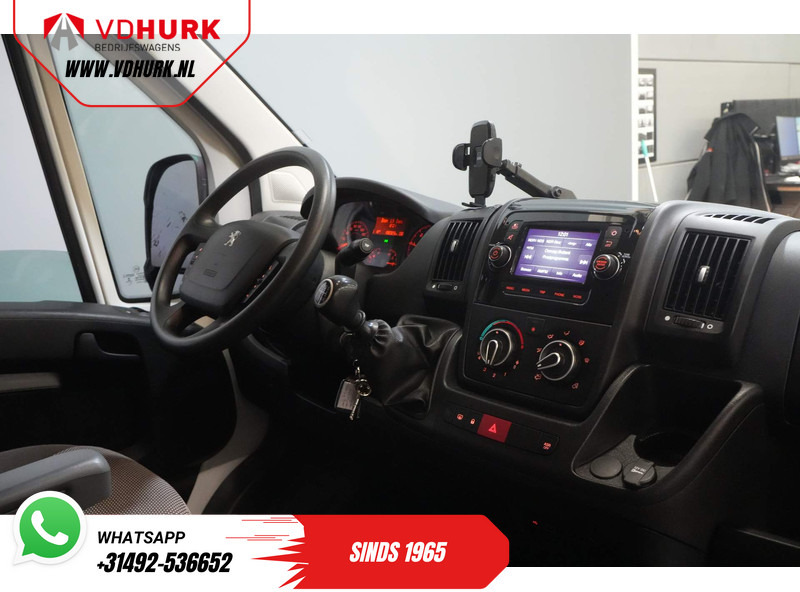 Peugeot Boxer 2.2 HDi 140 pk L2H2 270Gr. Deuren/ 2.5t Trekverm./ Camera/ PDC/ Trekhaak/ Airco - Väike kaubik: pilt 3 Peugeot Boxer 2.2 HDi 140 pk L2H2 270Gr. Deuren/ 2.5t Trekverm./ Camera/ PDC/ Trekhaak/ Airco - Väike kaubik: pilt 3