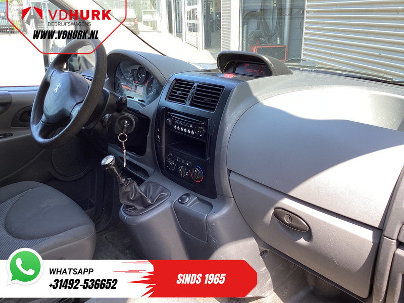 Peugeot Expert 1.6 HDI L2 DC Dubbel Cabine EXPORT ONLY DB Riem V.V./ APK 5-26'/ Airco/ Trekhaak - Väike kaubik, Meeskonnaauto: pilt 3 Peugeot Expert 1.6 HDI L2 DC Dubbel Cabine EXPORT ONLY DB Riem V.V./ APK 5-26'/ Airco/ Trekhaak - Väike kaubik, Meeskonnaauto: pilt 3