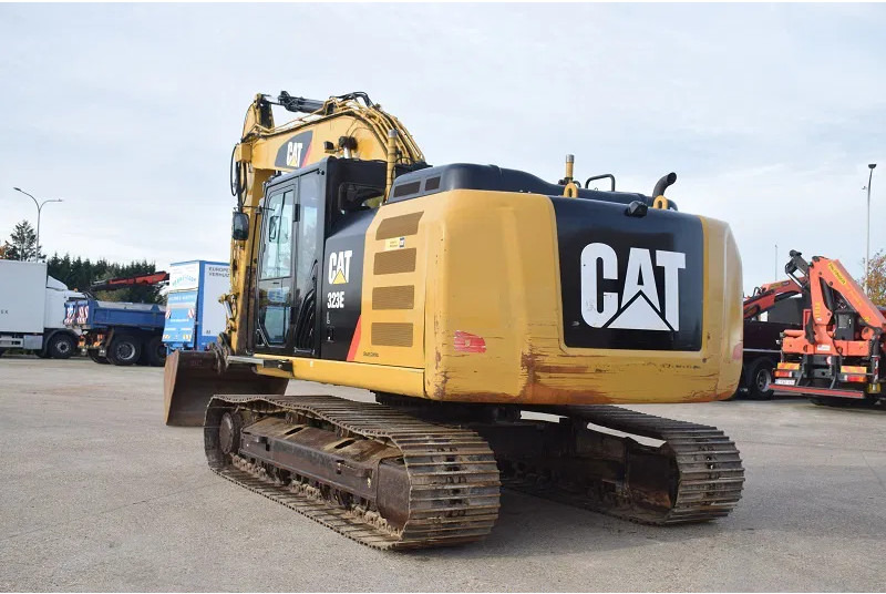 Caterpillar 323E-stock id2 - Lintekskavaator: pilt 2 Caterpillar 323E-stock id2 - Lintekskavaator: pilt 2
