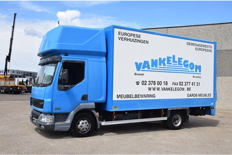 DAF LF 220 LF45 220 - Kasti veoauto: pilt 2 DAF LF 220 LF45 220 - Kasti veoauto: pilt 2