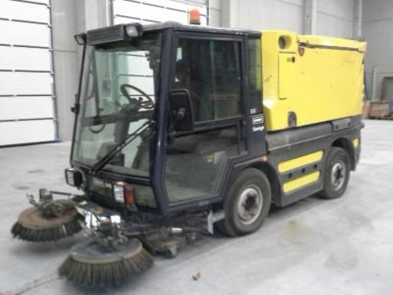 Diversen SCHMIDT SWING 240 - Tänavapühkimismasin: pilt 1 Diversen SCHMIDT SWING 240 - Tänavapühkimismasin: pilt 1