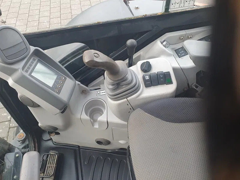 Hitachi ZX33U -5A -CLR - Miniekskavaator: pilt 4 Hitachi ZX33U -5A -CLR - Miniekskavaator: pilt 4