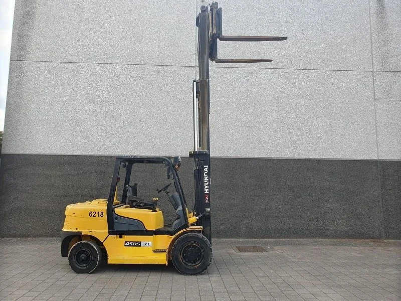 Hyundai 45DS.7E 7 ton 45DS.7E - Kahveltõstuk: pilt 2 Hyundai 45DS.7E 7 ton 45DS.7E - Kahveltõstuk: pilt 2