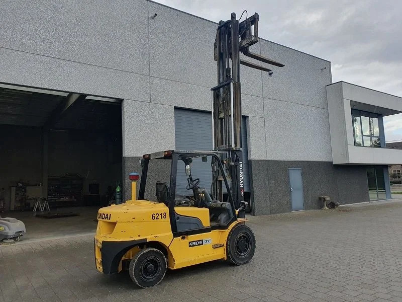 Hyundai 45DS.7E 7 ton 45DS.7E - Kahveltõstuk: pilt 3 Hyundai 45DS.7E 7 ton 45DS.7E - Kahveltõstuk: pilt 3