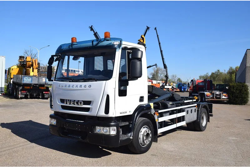 Iveco Iveco Eurocargo 160E25 - Konkstõstukiga veoauto: pilt 2 Iveco Iveco Eurocargo 160E25 - Konkstõstukiga veoauto: pilt 2