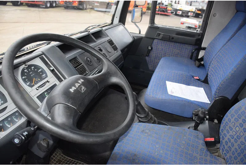 Kasti veoauto MAN L2000: pilt 10