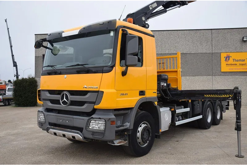 Mercedes-Benz - Madelveok/ Platvormveok, Kraanaga veoauto: pilt 2 Mercedes-Benz - Madelveok/ Platvormveok, Kraanaga veoauto: pilt 2