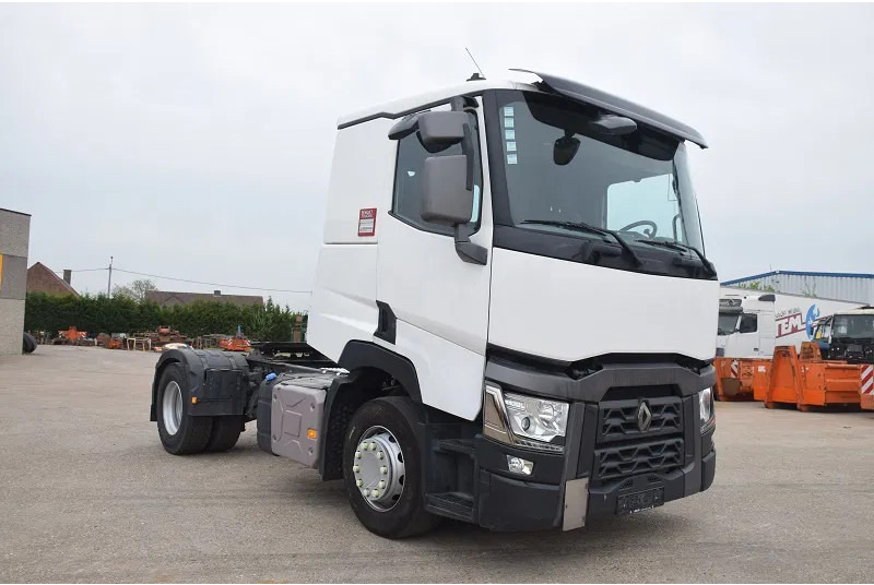 Renault T460 - Sadulveok: pilt 3 Renault T460 - Sadulveok: pilt 3