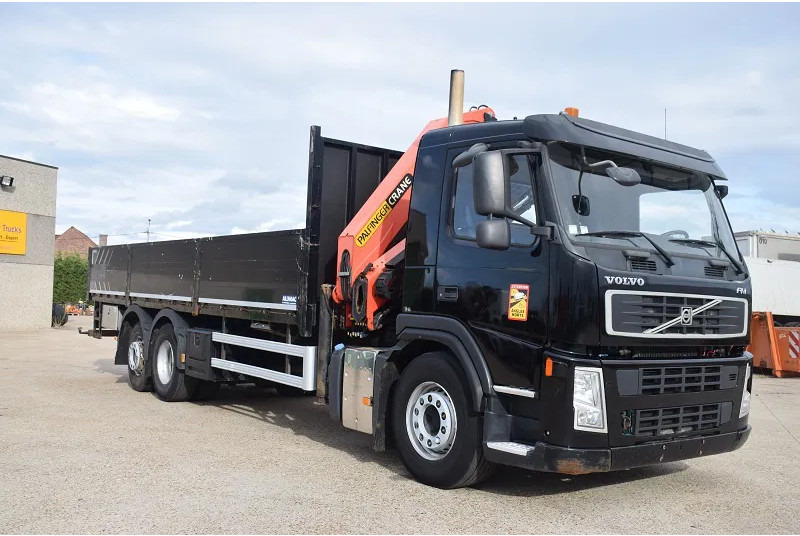 Volvo FM 330 - Kraanaga veoauto: pilt 3 Volvo FM 330 - Kraanaga veoauto: pilt 3