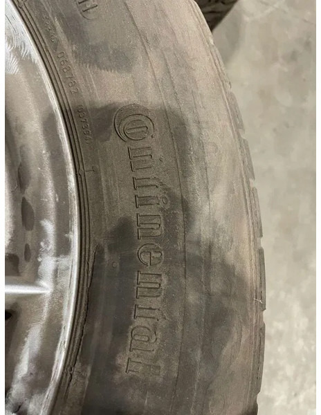 Continental Continental banden met velgen 235/65 R17 - Rehvid ja veljed - Auto: pilt 3 Continental Continental banden met velgen 235/65 R17 - Rehvid ja veljed - Auto: pilt 3