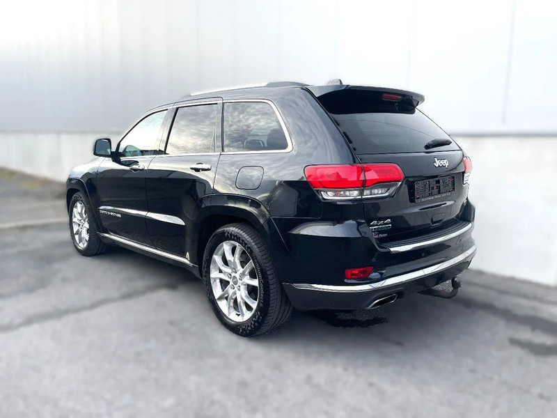 Jeep Grand Cherokee Jeep Grand Cherokee *Export*AHK 2,9t*zetelverw. voor-achter*elektr. zetels*adaptive cruise control - Maastur: pilt 2 Jeep Grand Cherokee Jeep Grand Cherokee *Export*AHK 2,9t*zetelverw. voor-achter*elektr. zetels*adaptive cruise control - Maastur: pilt 2