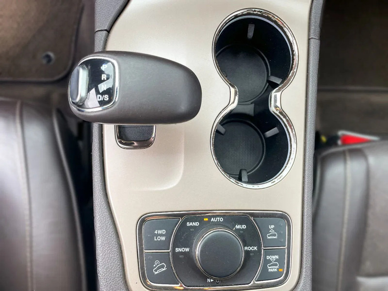 Maastur Jeep Grand Cherokee Jeep Grand Cherokee *Export*AHK 2,9t*zetelverw. voor-achter*elektr. zetels*adaptive cruise control: pilt 8