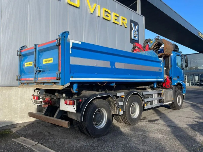 Mercedes-Benz Arocs 3342 *6x6*meegestuurd as*2zijdige kipper*Airco*Bluetooth - Kallurauto, Kraanaga veoauto: pilt 2 Mercedes-Benz Arocs 3342 *6x6*meegestuurd as*2zijdige kipper*Airco*Bluetooth - Kallurauto, Kraanaga veoauto: pilt 2