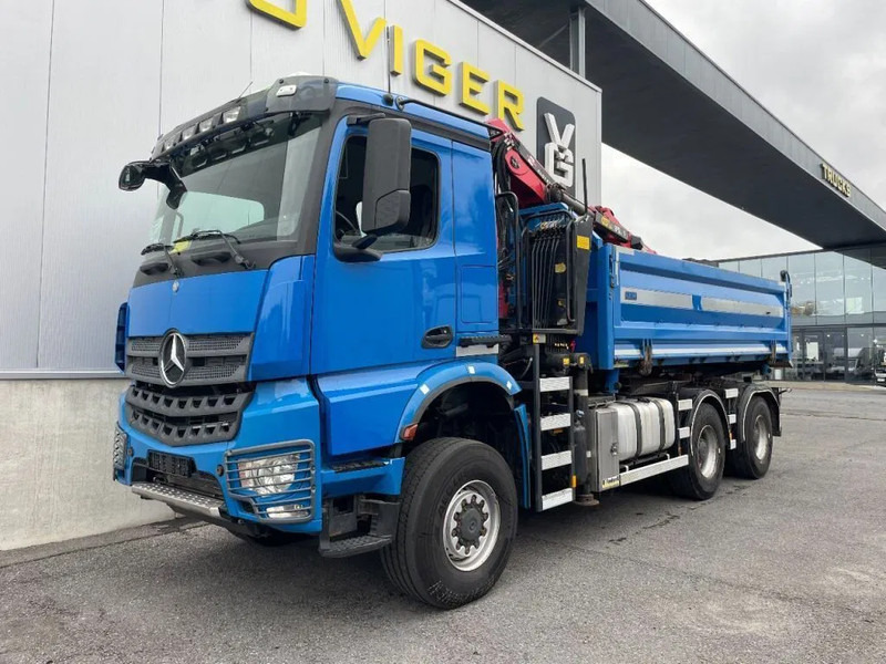 Mercedes-Benz Arocs 3342 *6x6*meegestuurd as*2zijdige kipper*Airco*Bluetooth - Kallurauto, Kraanaga veoauto: pilt 1 Mercedes-Benz Arocs 3342 *6x6*meegestuurd as*2zijdige kipper*Airco*Bluetooth - Kallurauto, Kraanaga veoauto: pilt 1