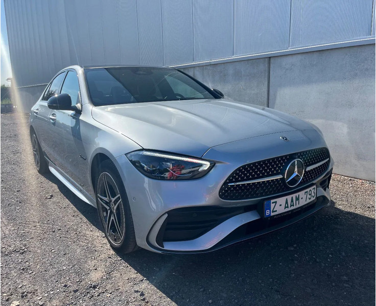 Mercedes-Benz C-Klasse C300e Sedan*AMG PAKKET*NIGHT PAKKET*HEADUPDISPL*360°CAM* - Sedaan: pilt 4 Mercedes-Benz C-Klasse C300e Sedan*AMG PAKKET*NIGHT PAKKET*HEADUPDISPL*360°CAM* - Sedaan: pilt 4