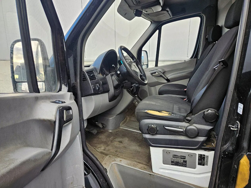 Mercedes-Benz Sprinter 313 - Tarbesõiduk külmik: pilt 3 Mercedes-Benz Sprinter 313 - Tarbesõiduk külmik: pilt 3