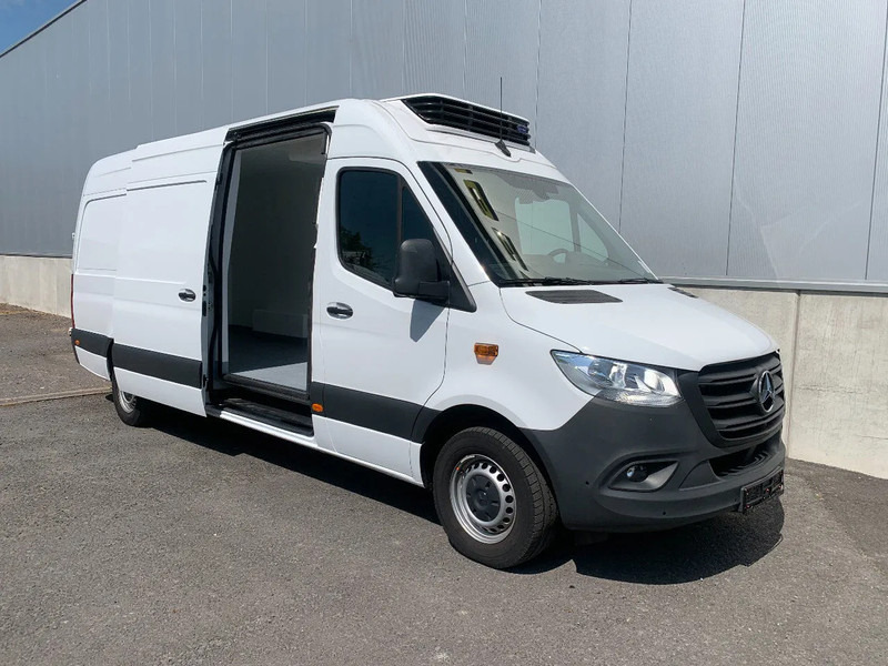 Tarbesõiduk külmik Mercedes-Benz Sprinter 315 L3H2*NEW Carrier xarios 350 -18°C*achteruitrijcamera*navigatie*zetelverwarming*360° camera*: pilt 9