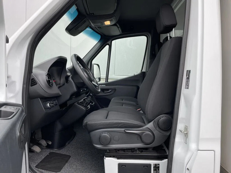 Mercedes-Benz Sprinter 514 *Airconditioning*Cruise control*Zijwindassistent*laadbrug - Tarbesõiduk furgoon: pilt 3 Mercedes-Benz Sprinter 514 *Airconditioning*Cruise control*Zijwindassistent*laadbrug - Tarbesõiduk furgoon: pilt 3