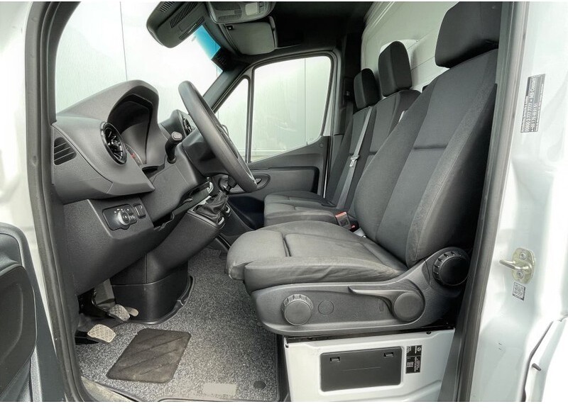Mercedes-Benz Sprinter 514 *buitenspiegels verwarmd&elektr. verstelbaar*Cruise control*bluetooth*airbag bestuurder - Tarbesõiduk furgoon: pilt 3 Mercedes-Benz Sprinter 514 *buitenspiegels verwarmd&elektr. verstelbaar*Cruise control*bluetooth*airbag bestuurder - Tarbesõiduk furgoon: pilt 3