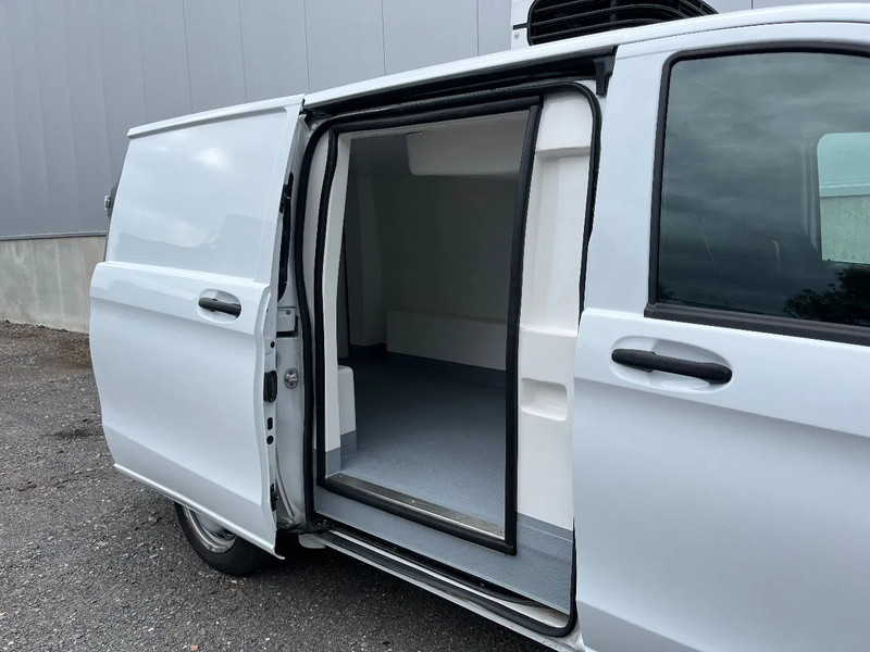 Mercedes-Benz Vito VITO*NACHTKOELING*VRIEZEN-18°*CAMERA*ZIJDEUR - Tarbesõiduk külmik: pilt 5 Mercedes-Benz Vito VITO*NACHTKOELING*VRIEZEN-18°*CAMERA*ZIJDEUR - Tarbesõiduk külmik: pilt 5