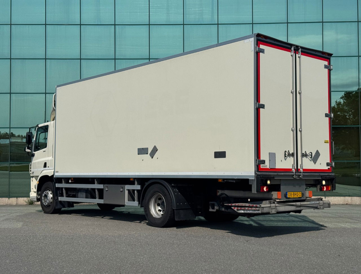 DAF CF 250 Carrier Supra 1150 Multi Temp 561.000 KM Tail Lift NL Truck - Külmutiga veoauto: pilt 3 DAF CF 250 Carrier Supra 1150 Multi Temp 561.000 KM Tail Lift NL Truck - Külmutiga veoauto: pilt 3