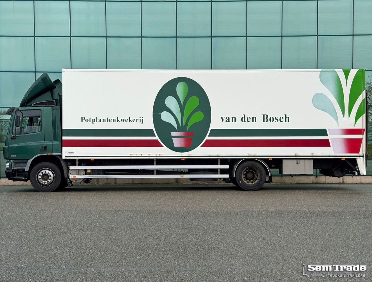 DAF CF 65.250 Euro 3 Manual Gearbox Lamboo Isolated BOX + Heater 970x250x270 CM Inside Tail Lift Holland-Truck - Kasti veoauto: pilt 2 DAF CF 65.250 Euro 3 Manual Gearbox Lamboo Isolated BOX + Heater 970x250x270 CM Inside Tail Lift Holland-Truck - Kasti veoauto: pilt 2