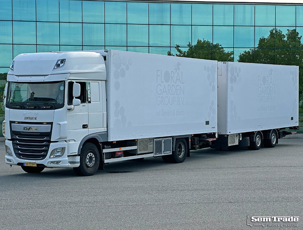 DAF XF 460 SSC Only 636.000 KM Tail Lift Cooling TOP Condition Holland-Combi - Külmutiga veoauto: pilt 1 DAF XF 460 SSC Only 636.000 KM Tail Lift Cooling TOP Condition Holland-Combi - Külmutiga veoauto: pilt 1