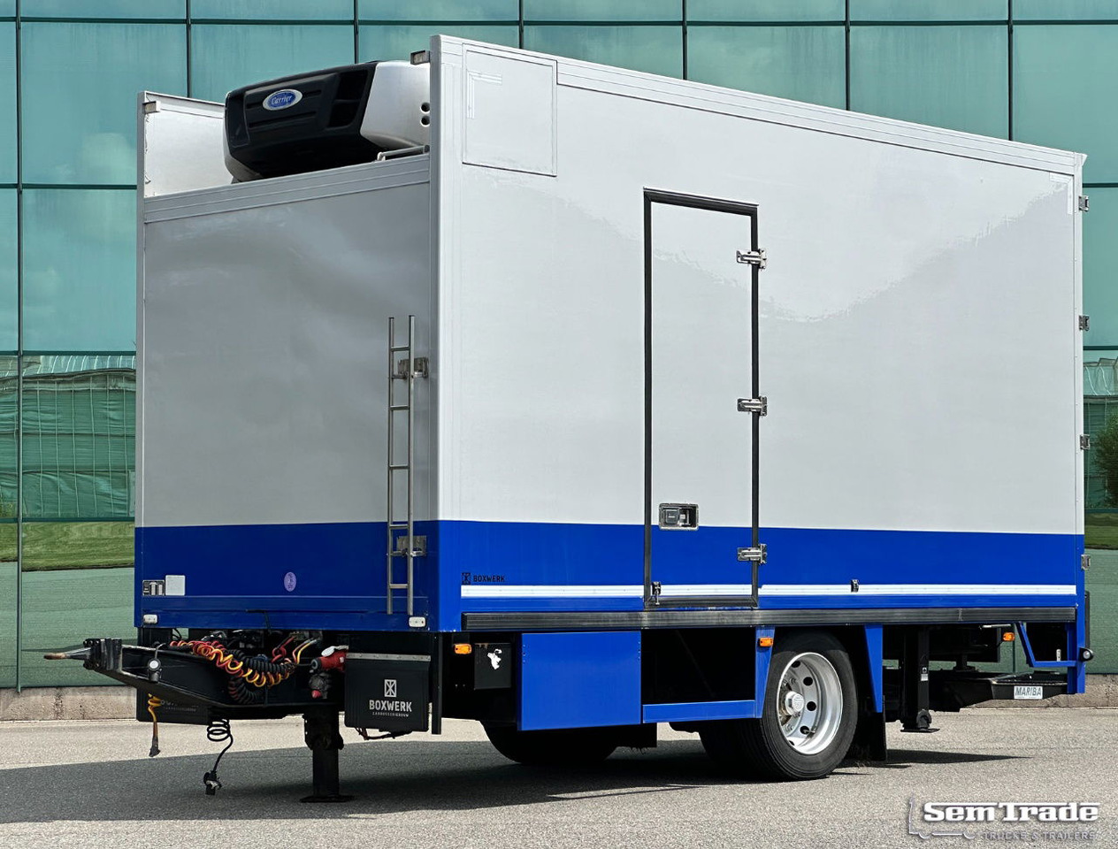 Floor Flma-10 Carrier Cooling 2X Side Door Tail Lift Disc Brakes Holland-Trailer - Külmikjärelhaagis: pilt 1 Floor Flma-10 Carrier Cooling 2X Side Door Tail Lift Disc Brakes Holland-Trailer - Külmikjärelhaagis: pilt 1