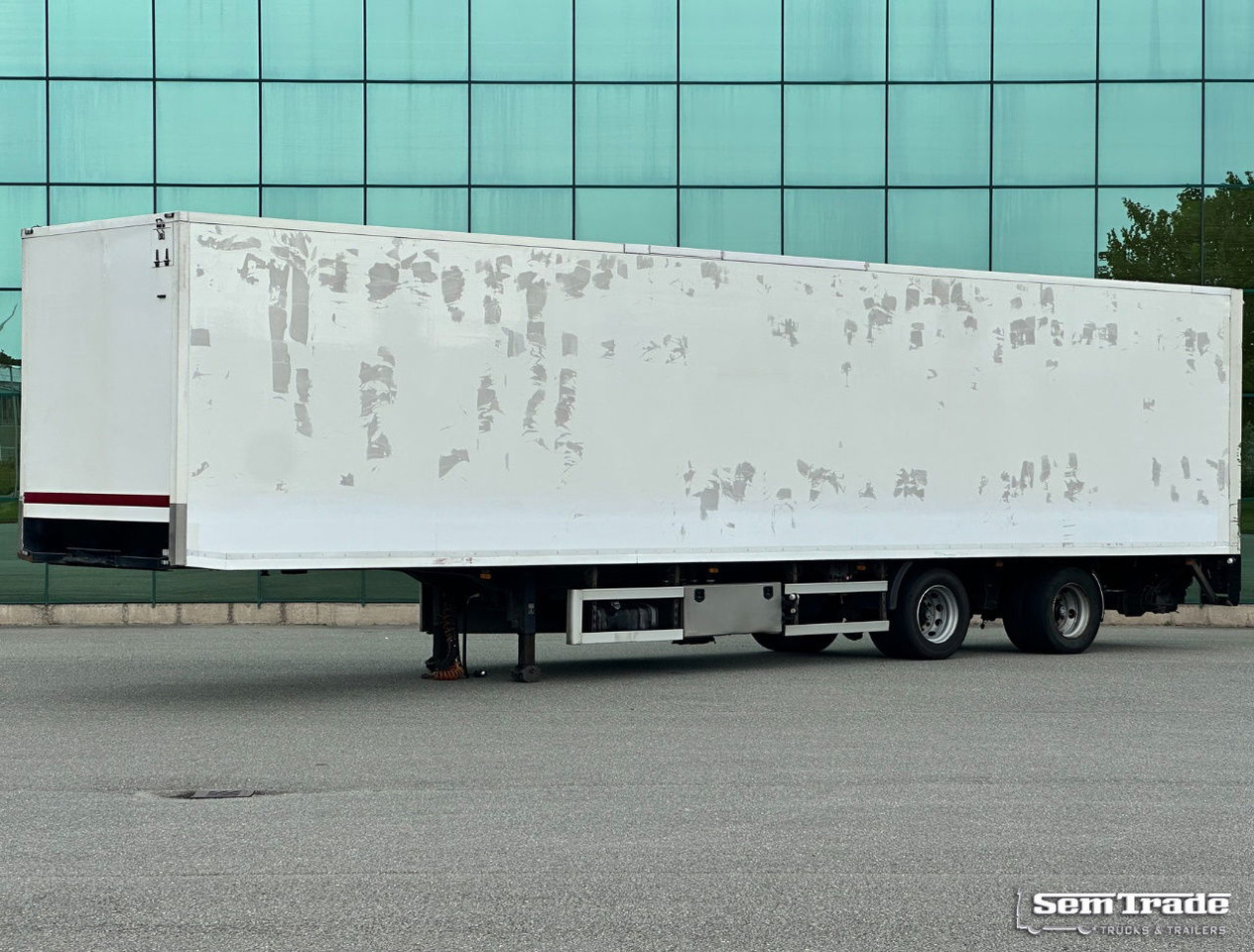 Lamboo T03 Isolated BOX + Heater Steering Axle Lift Axle Tail Lift NL-Trailer - Furgoonpoolhaagis: pilt 1 Lamboo T03 Isolated BOX + Heater Steering Axle Lift Axle Tail Lift NL-Trailer - Furgoonpoolhaagis: pilt 1