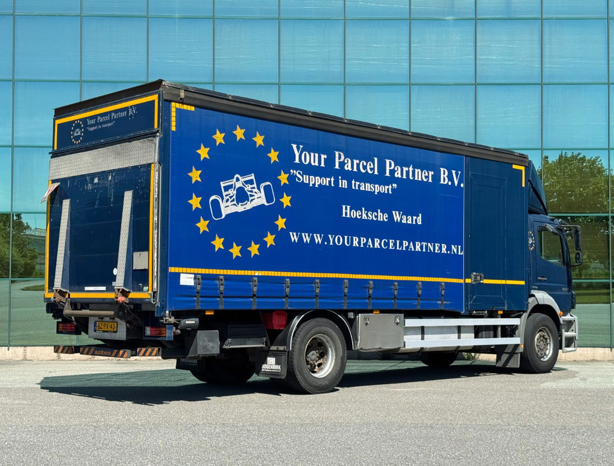 Mercedes-Benz Axor 1824 Euro 5 694.000 KM Curtain Side Door Tail Lift NEW Tacho TOP Condition NL Truck - Tent veoauto: pilt 4 Mercedes-Benz Axor 1824 Euro 5 694.000 KM Curtain Side Door Tail Lift NEW Tacho TOP Condition NL Truck - Tent veoauto: pilt 4