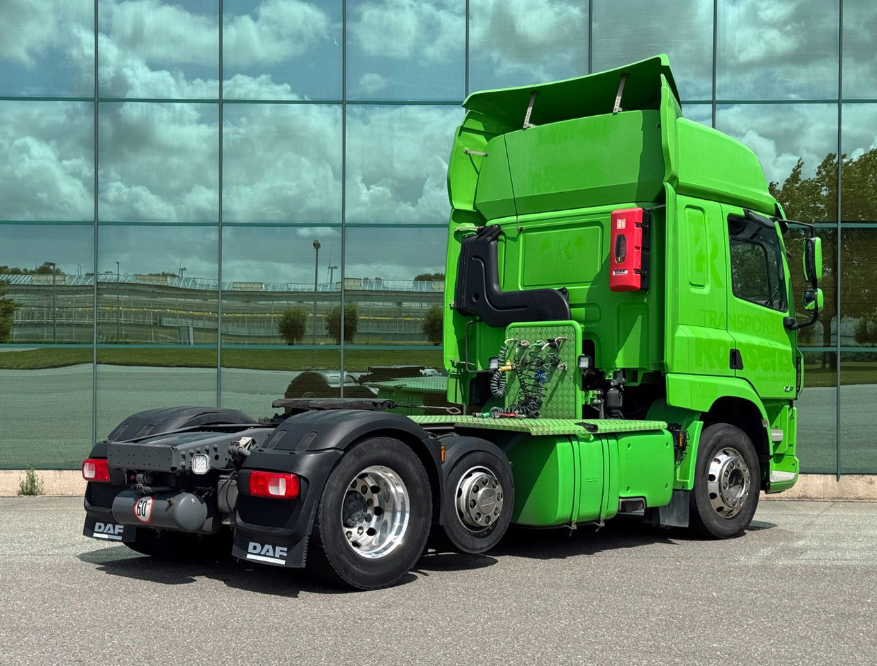 DAF CF 450 FTP Space CAB Only 447.500 KM 2x Tanks TOP Condition Belgium Truck - Sadulveok: pilt 4 DAF CF 450 FTP Space CAB Only 447.500 KM 2x Tanks TOP Condition Belgium Truck - Sadulveok: pilt 4