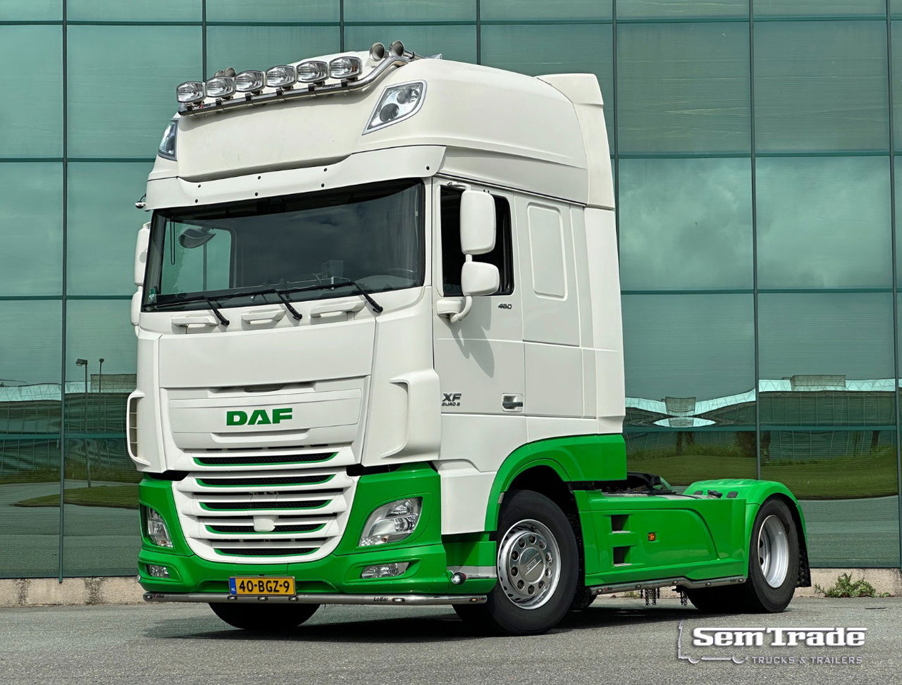 DAF XF 460 FT SSC 684.000 KM TRS Genset NEW Tacho Full Options TOP Condition NL - Sadulveok: pilt 1 DAF XF 460 FT SSC 684.000 KM TRS Genset NEW Tacho Full Options TOP Condition NL - Sadulveok: pilt 1