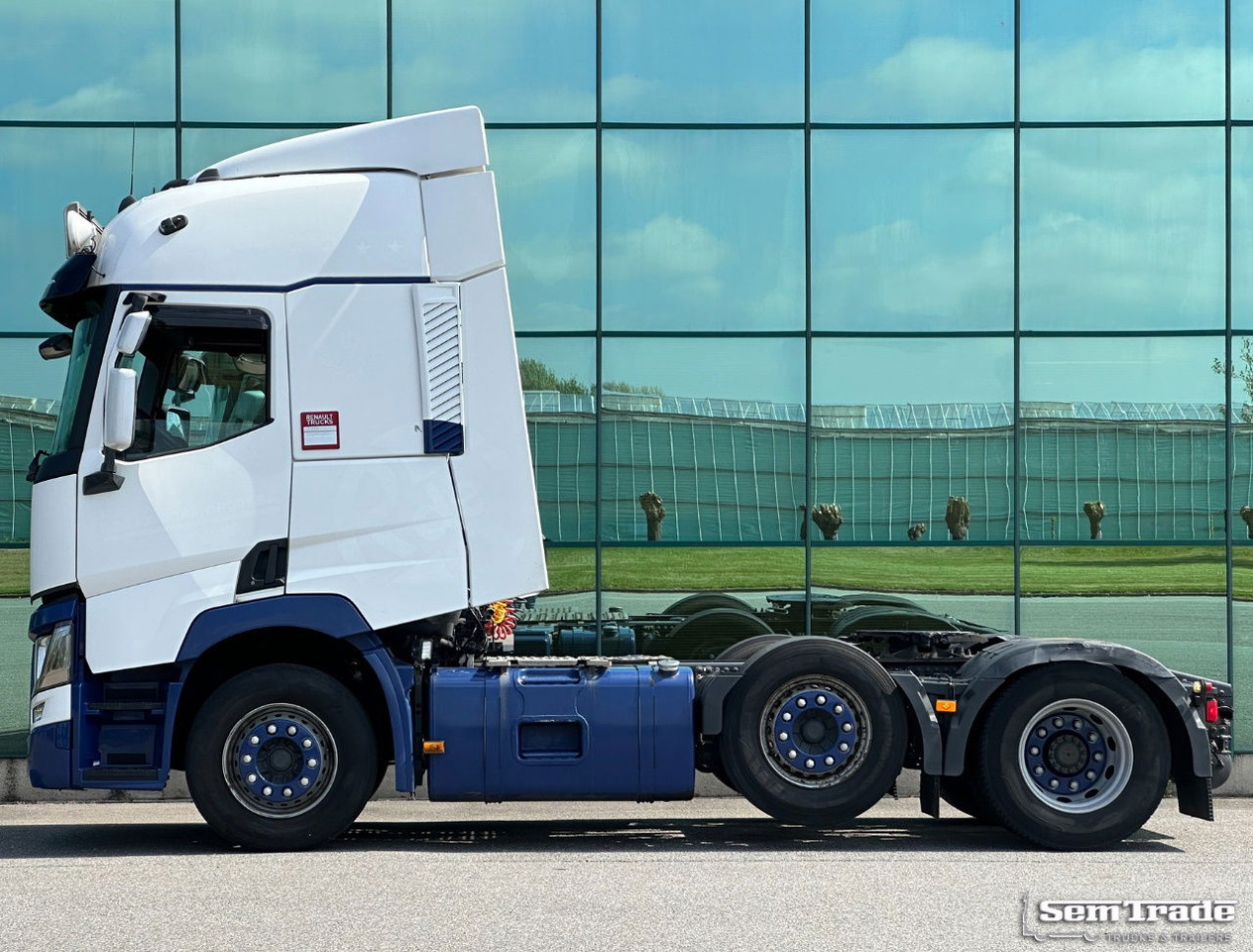 Renault T460 Comfort Euro 6 Only 654.000 KM 2X Tanks NL-Truck - Sadulveok: pilt 2 Renault T460 Comfort Euro 6 Only 654.000 KM 2X Tanks NL-Truck - Sadulveok: pilt 2