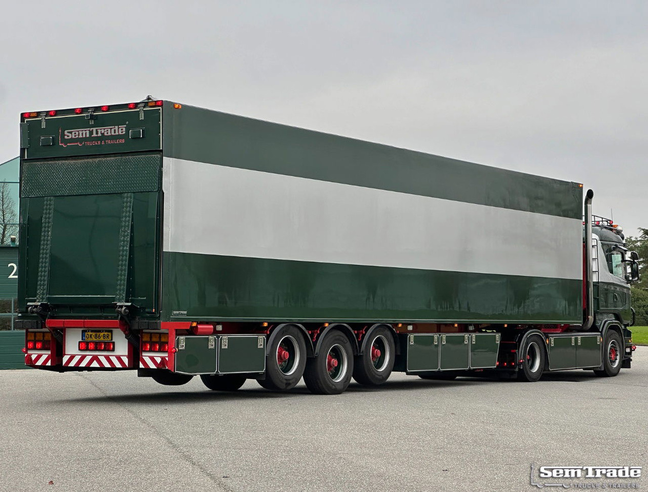 Scania R500 V8 Analogue Tacho 779.000 KM Show Truck Special Interior + Special V - Sadulveok: pilt 4 Scania R500 V8 Analogue Tacho 779.000 KM Show Truck Special Interior + Special V - Sadulveok: pilt 4
