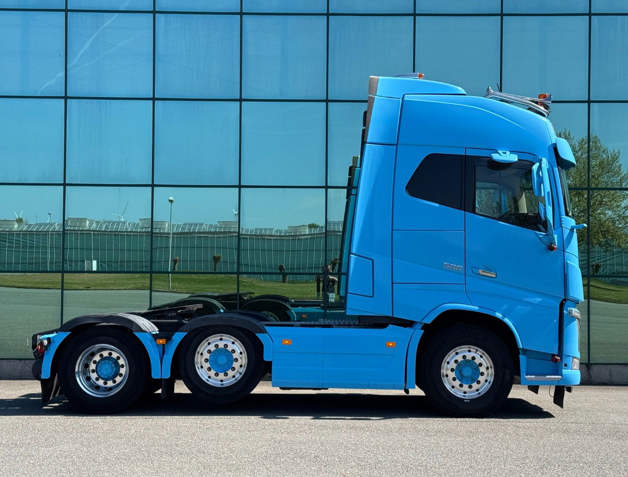 Volvo FH 500 6X2 Full AIR 671.000 KM 2x Tanks TOP Condition NL Truck - Sadulveok: pilt 5 Volvo FH 500 6X2 Full AIR 671.000 KM 2x Tanks TOP Condition NL Truck - Sadulveok: pilt 5
