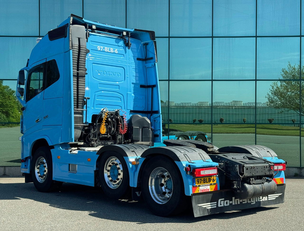 Volvo FH 500 6X2 Full AIR 671.000 KM 2x Tanks TOP Condition NL Truck - Sadulveok: pilt 3 Volvo FH 500 6X2 Full AIR 671.000 KM 2x Tanks TOP Condition NL Truck - Sadulveok: pilt 3