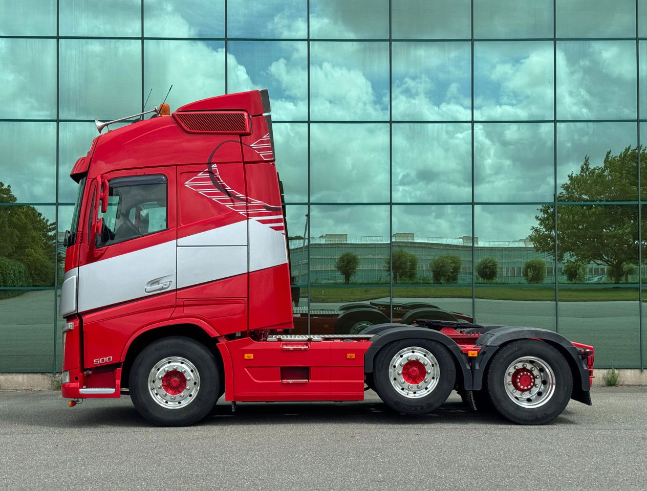 Volvo FH 500 6X2 Full AIR Full Options TOP Condition NL Truck - Sadulveok: pilt 2 Volvo FH 500 6X2 Full AIR Full Options TOP Condition NL Truck - Sadulveok: pilt 2