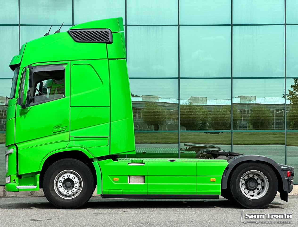 Volvo FH 500 I-Park Cool 2X Tanks 699.000 KM TOP Condition Belgium-Truck - Sadulveok: pilt 2 Volvo FH 500 I-Park Cool 2X Tanks 699.000 KM TOP Condition Belgium-Truck - Sadulveok: pilt 2