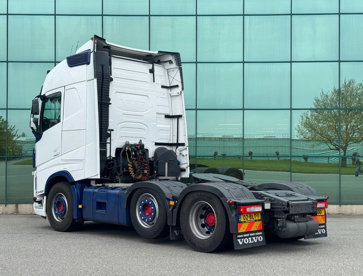 Volvo FH Globetrotter 6X2 701.000 KM Super Condition NL Truck - Sadulveok: pilt 3 Volvo FH Globetrotter 6X2 701.000 KM Super Condition NL Truck - Sadulveok: pilt 3