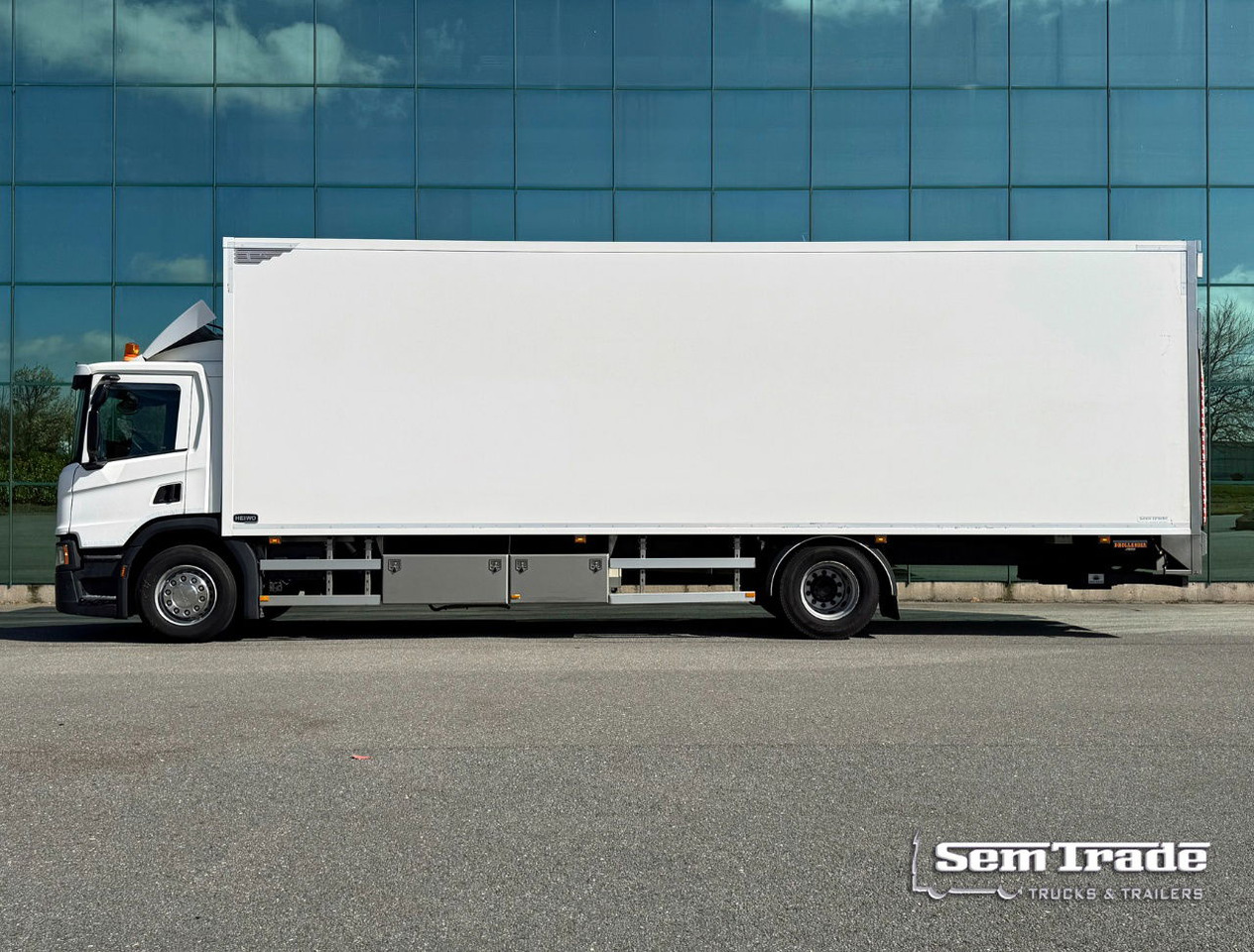 Scania P320 Heiwo 16 Karrenbak 275 CM Hoog Kachel 2.500 KG Klep Super Staat - Kasti veoauto: pilt 2 Scania P320 Heiwo 16 Karrenbak 275 CM Hoog Kachel 2.500 KG Klep Super Staat - Kasti veoauto: pilt 2