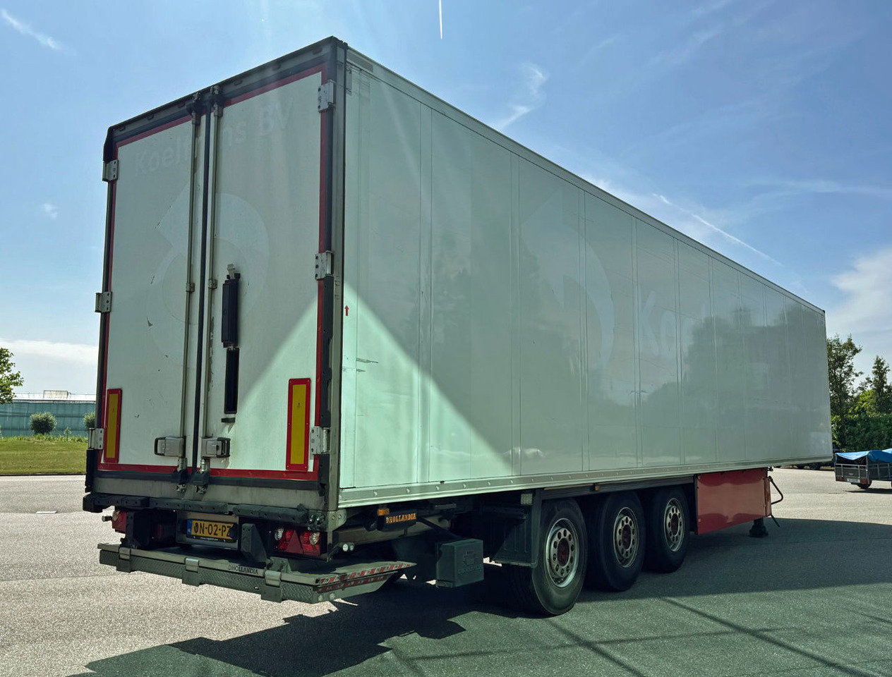 Schmitz Cargobull SCBS3B 270 CM High Flower Wide Liftaxle Tail Lift NL Trailer 6 - Külmutiga poolhaagis: pilt 5 Schmitz Cargobull SCBS3B 270 CM High Flower Wide Liftaxle Tail Lift NL Trailer 6 - Külmutiga poolhaagis: pilt 5